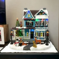 Animated Christmas Animal House - Lumineo Scenery< New
