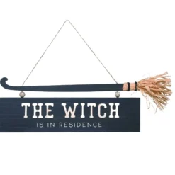 Broom Sign Decor< Outlet