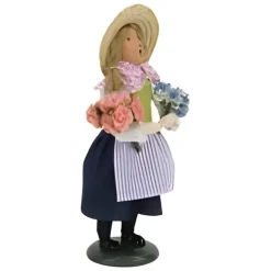 Girl With Flowers Caroler<Byers Choice Online