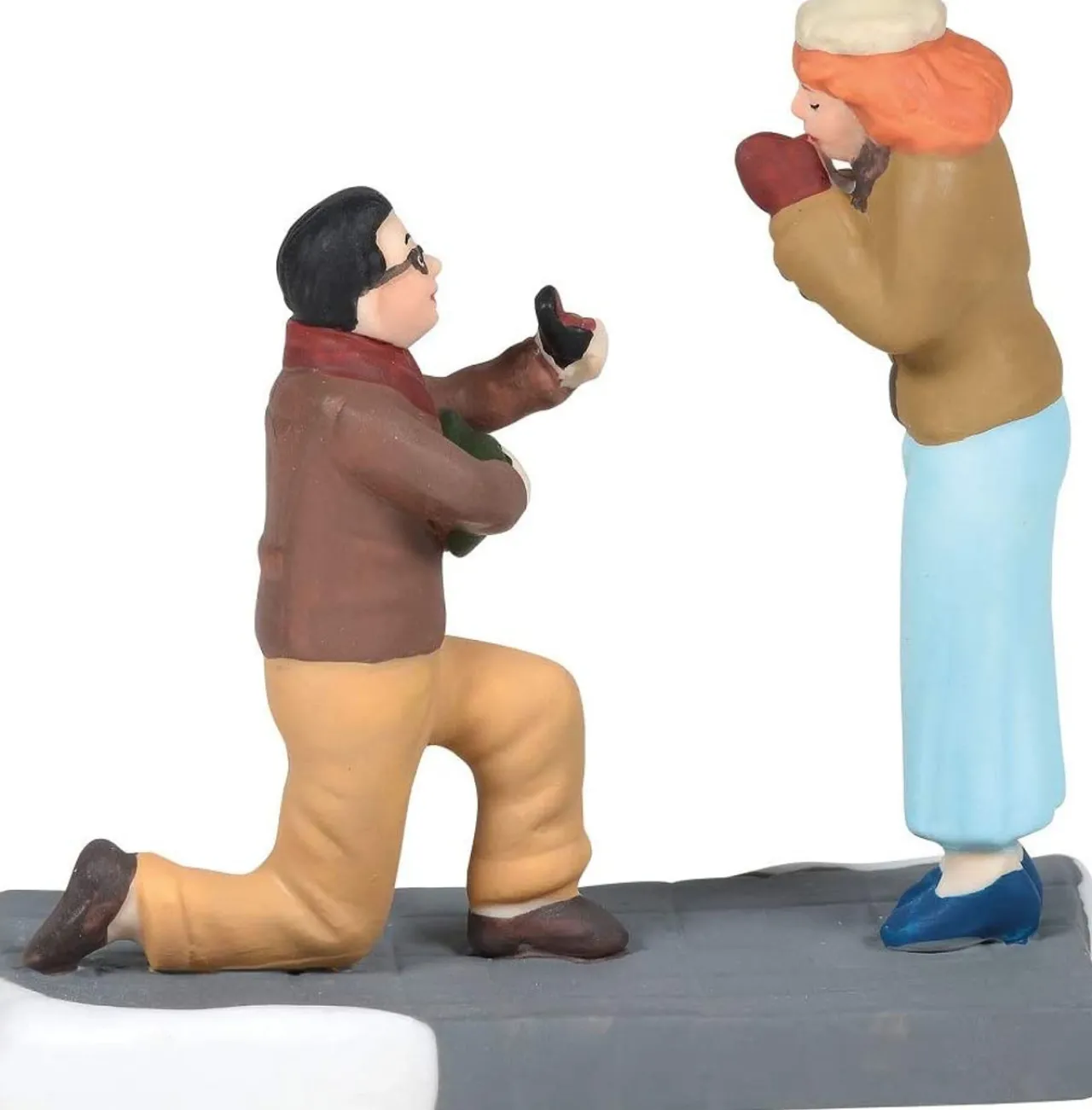 Christmas in The City Will You Marry Me Figurine, 2.6-inch High<Department 56 Clearance