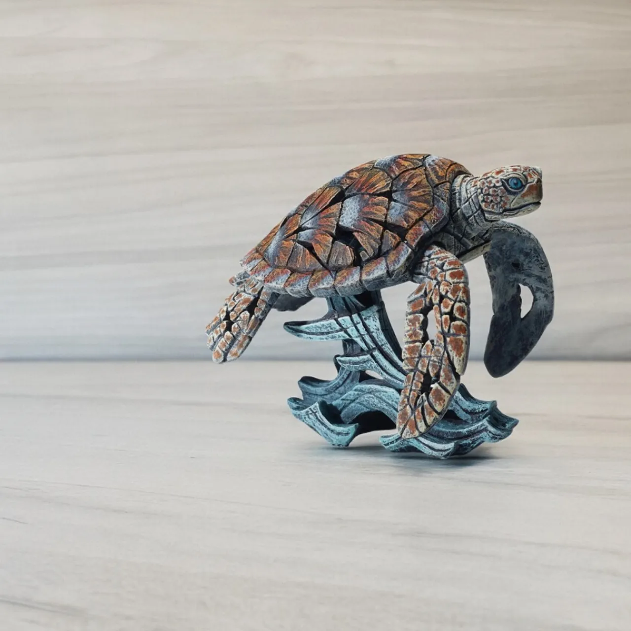 EDGES Mini Sea Turtle Figurine< Outlet