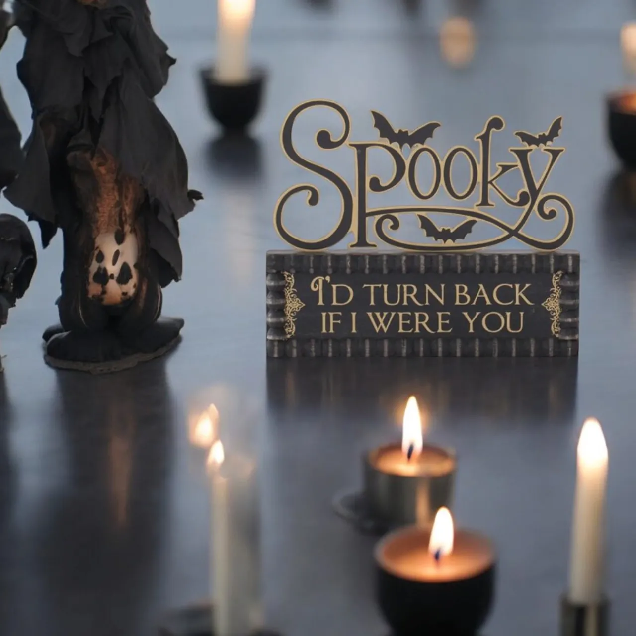 Halloween Spooky With Bats Sign< New