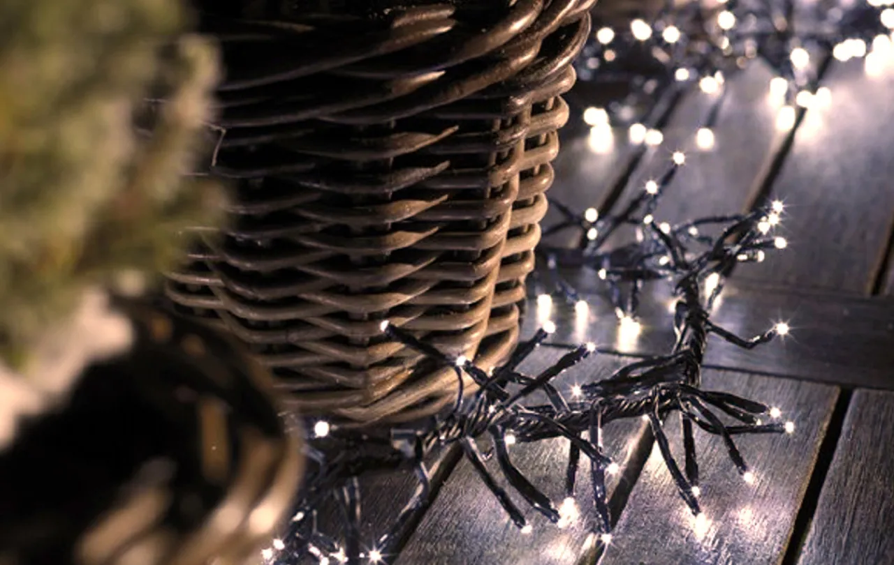 192 LED Warm White Battery-Operated Twinkle Lights Black Wire | The Christmas Loft<Lumineo Best