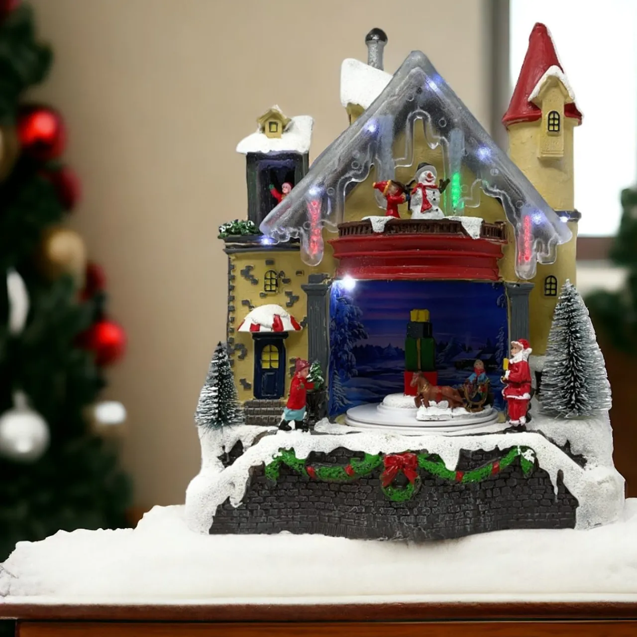 Animated Christmas House with Santa - 12”x9” Scene<Lumineo Best