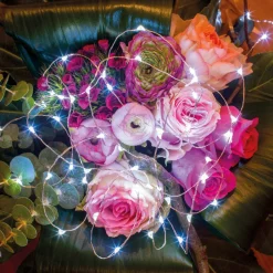 100 Micro LED Cool White Lights Silver Wire<Lumineo Online