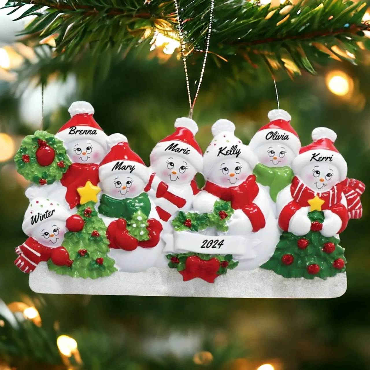 Personalized Snow Family of 7 Ornament | The Christmas Loft< Fashion