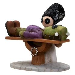 Pinhead Monsters Giving Life Frankenstein And Bride Figurine< New