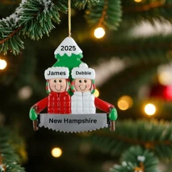 Tree Cutting Couple Personalized Ornament< Fashion