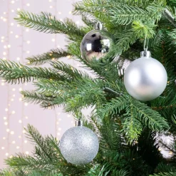 Tube of 10 Silver Shatterproof Ornaments< Clearance