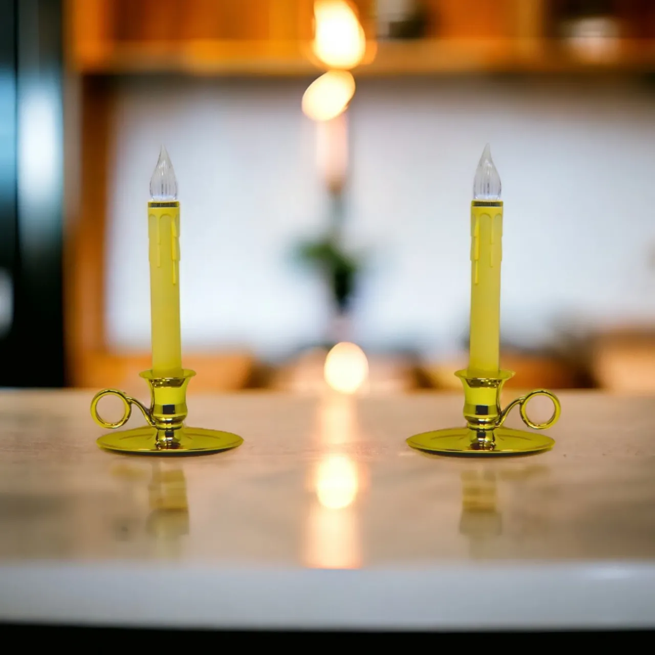 Williamsburg LED Window Candle With Auto Sensor - The Christmas Loft< Outlet