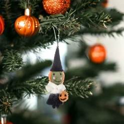 Wool Witch Trick or Treat Ornament< New