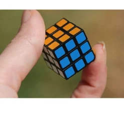 World’s Smallest Rubik’s Cube< Fashion