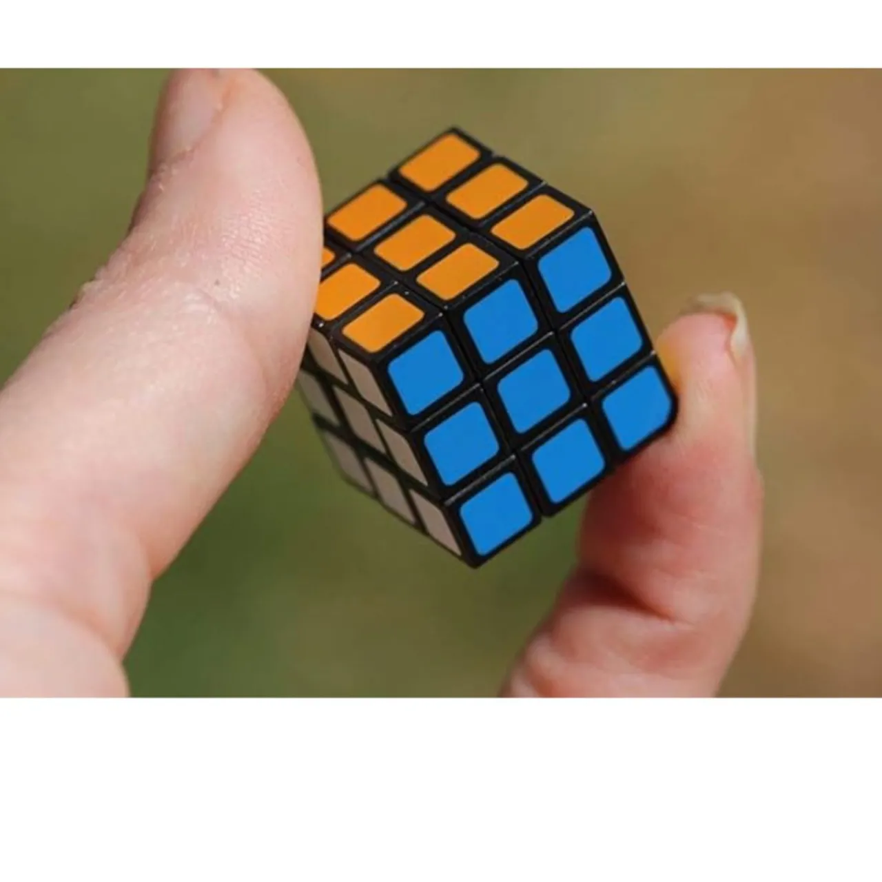 World’s Smallest Rubik’s Cube< Fashion